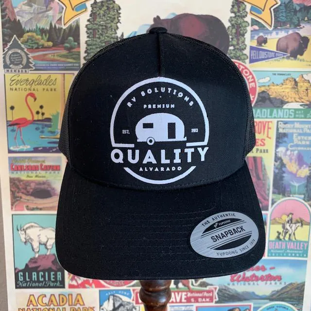 BLACK QRVS ALVARADO ROUND LOGO HAT