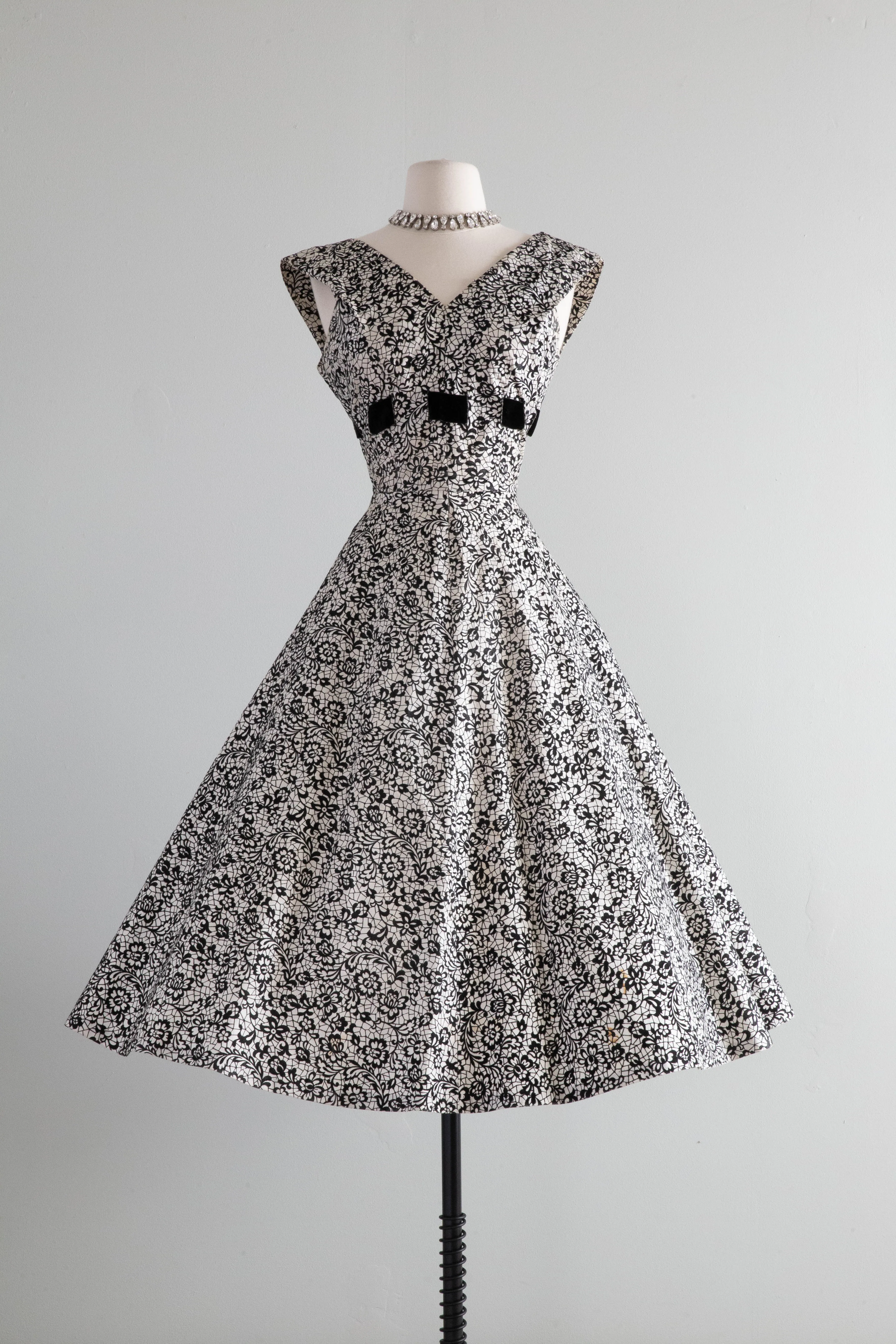 Classic 1950's Black & White Lilli Diamond Party Dress / Small