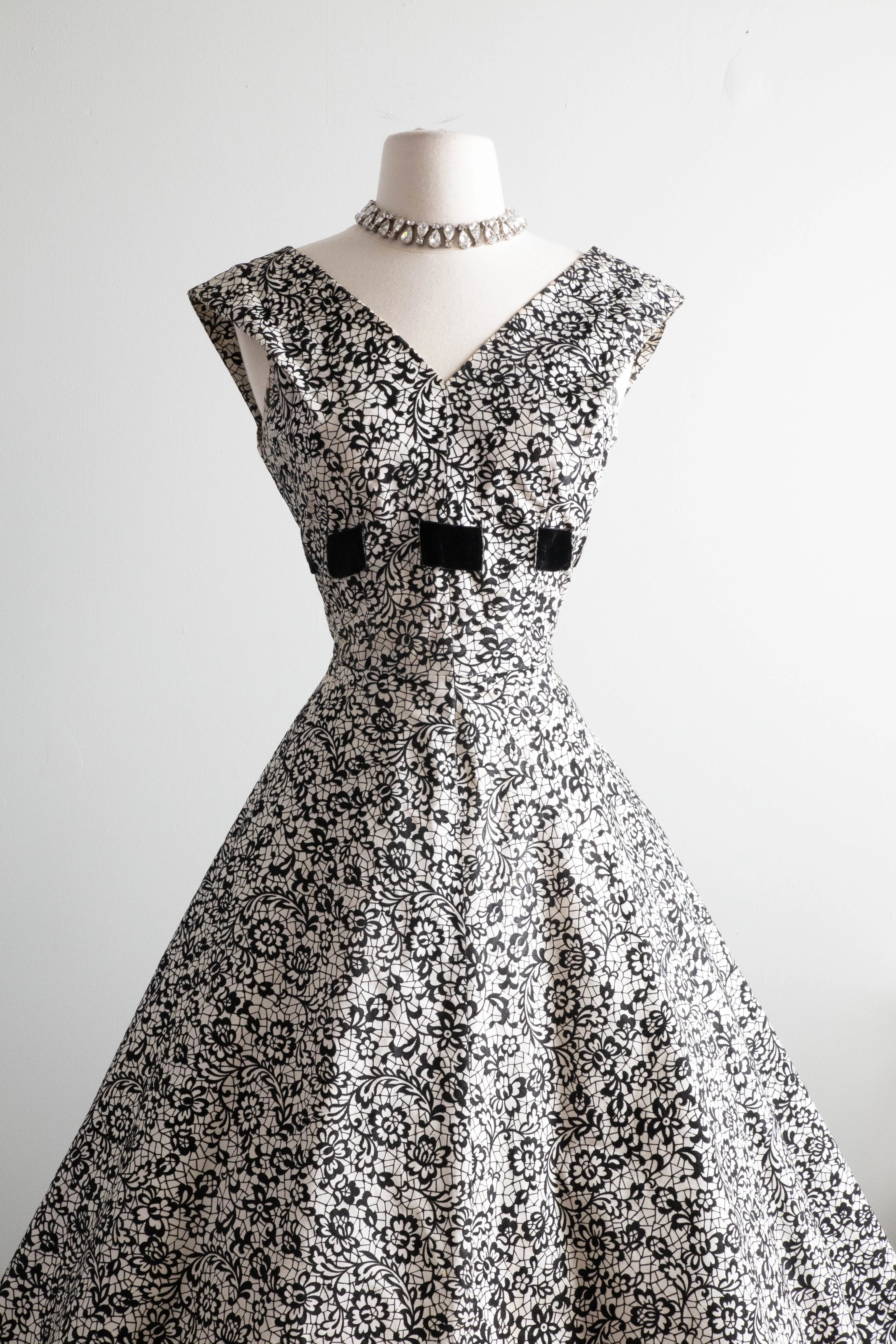 Classic 1950's Black & White Lilli Diamond Party Dress / Small