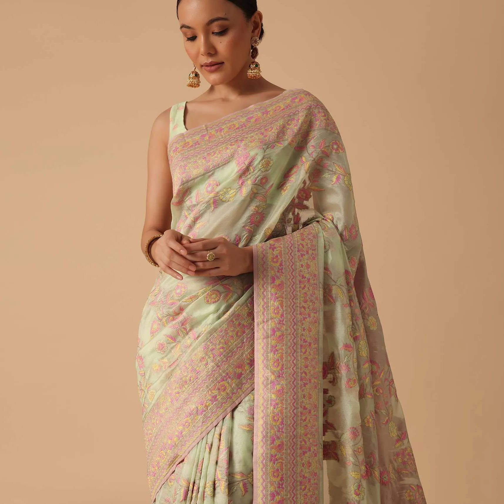 Green Kashmiri Handloom Saree With Thread Work And Unstitched Blouse Piece