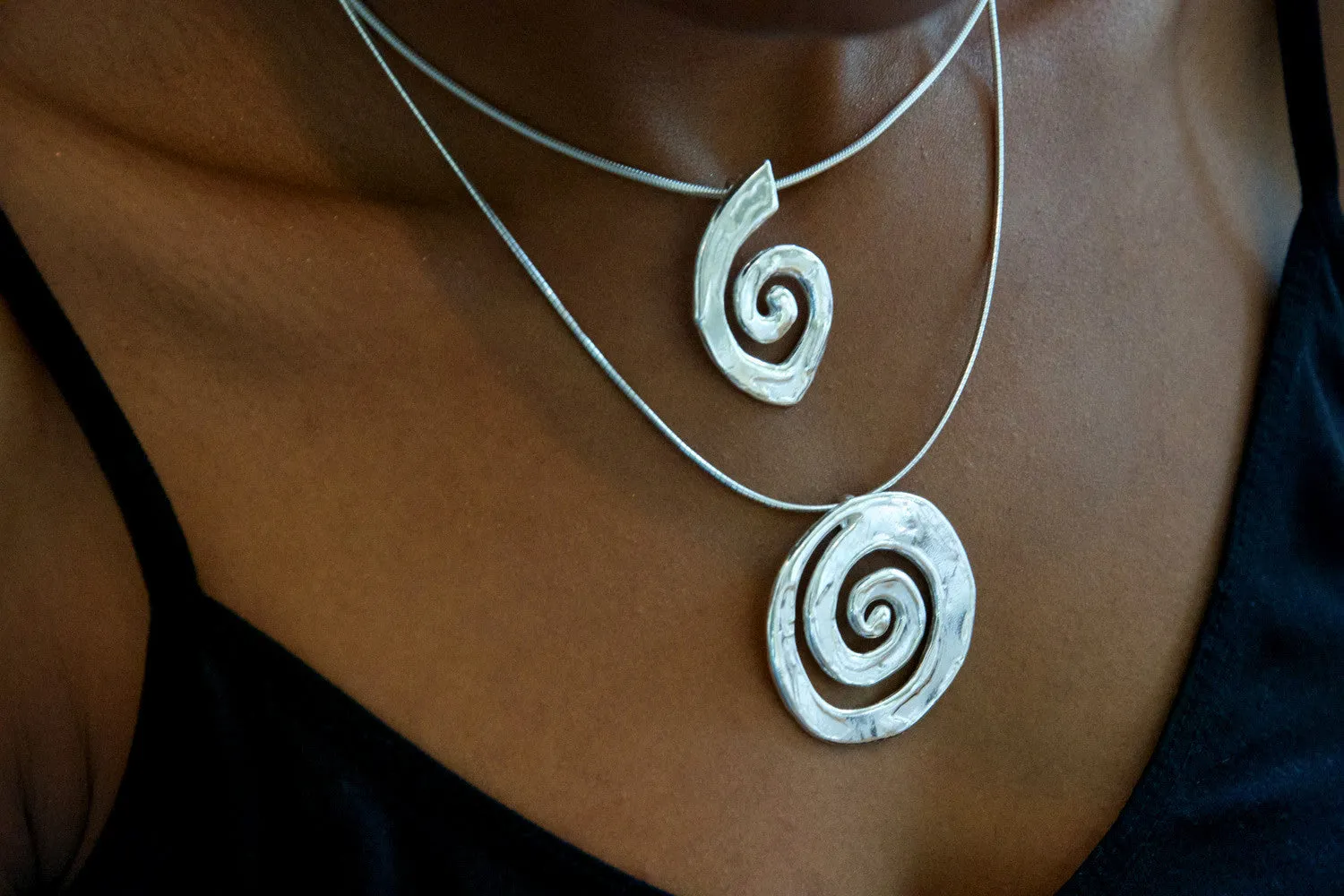 Ndoro Oval Pendant