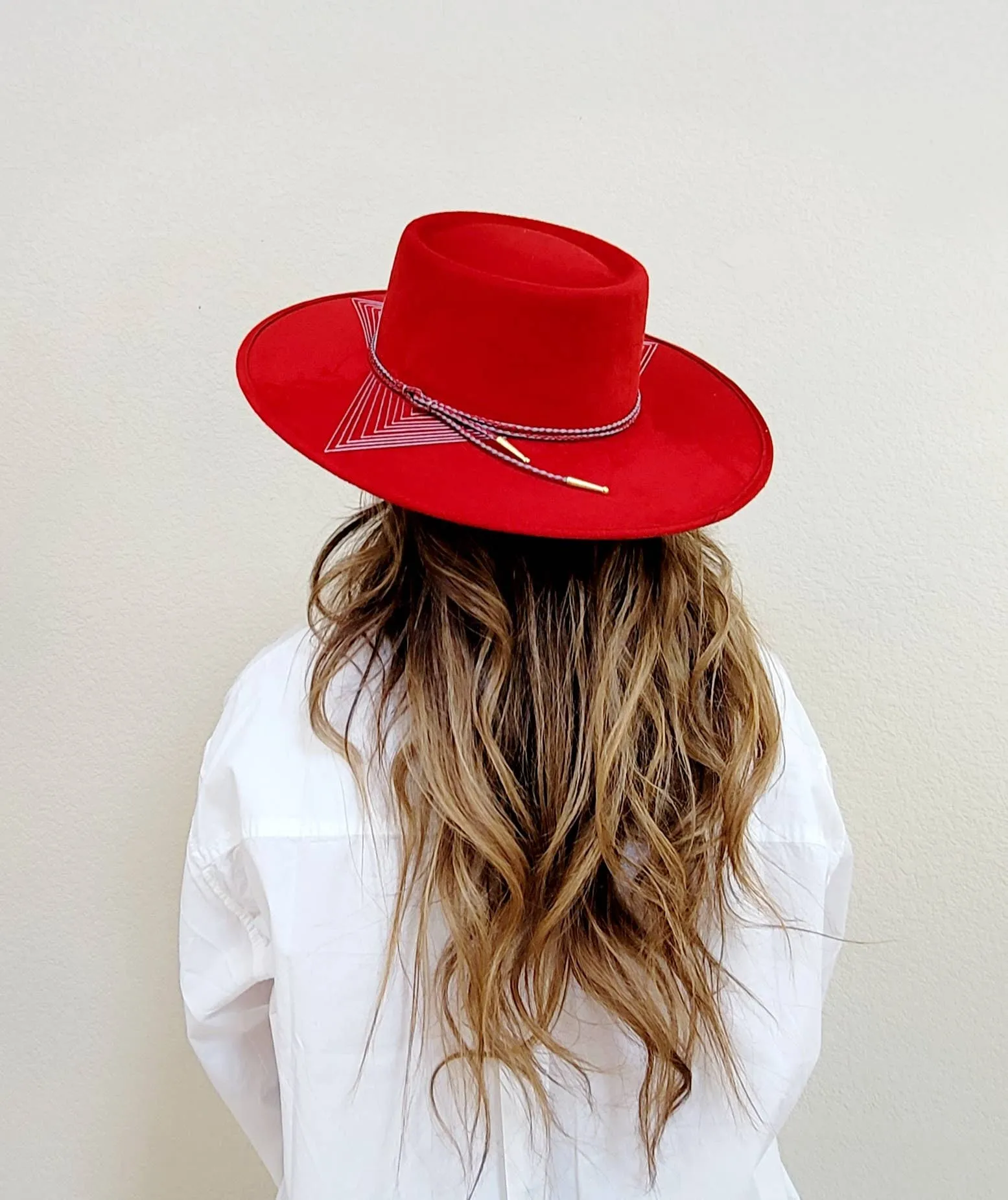 PETRA SAVAGE - OLIA Women's Red Telescope Crown Hat