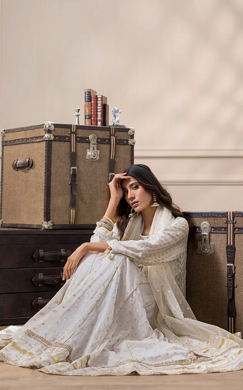 READY TO WEAR 3PCSUIT