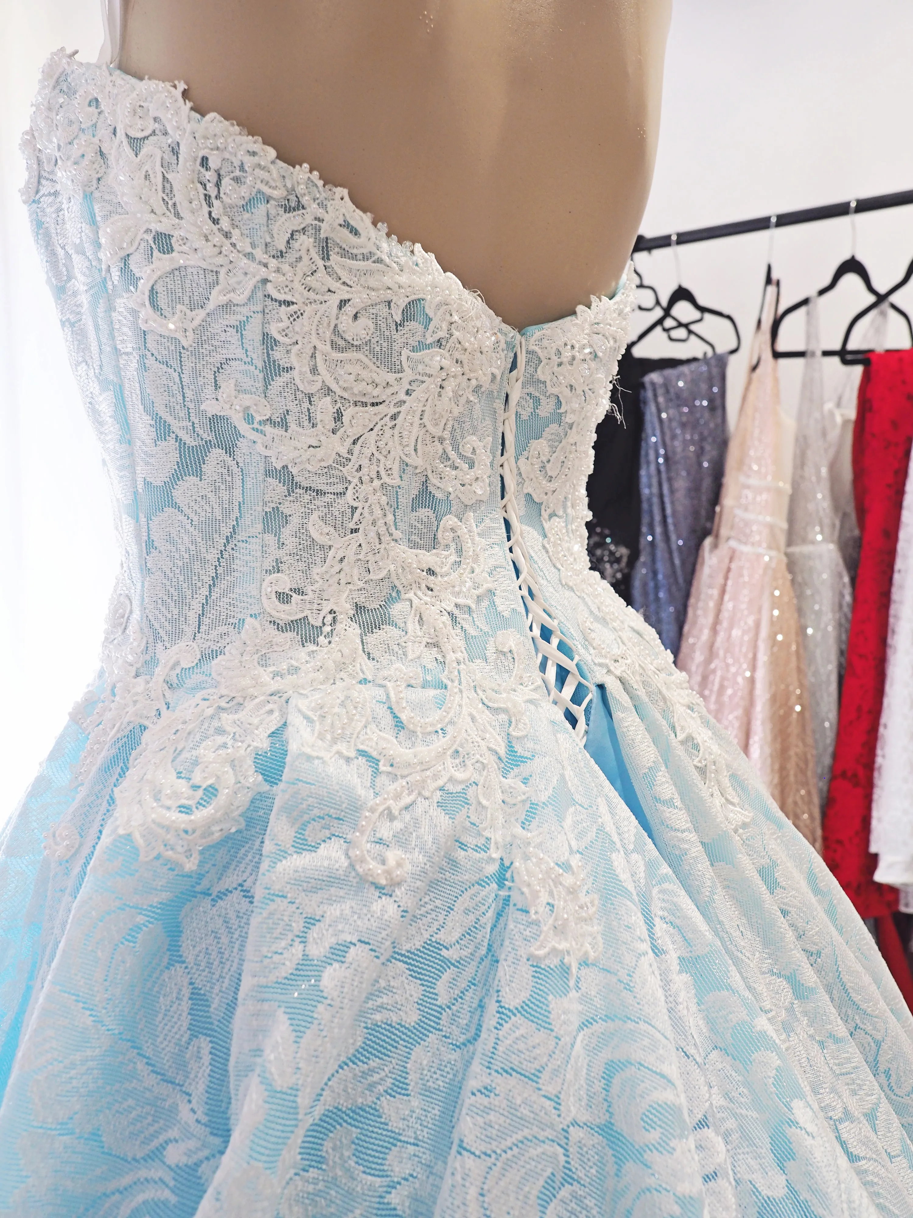 Royal ice queen blue wedding