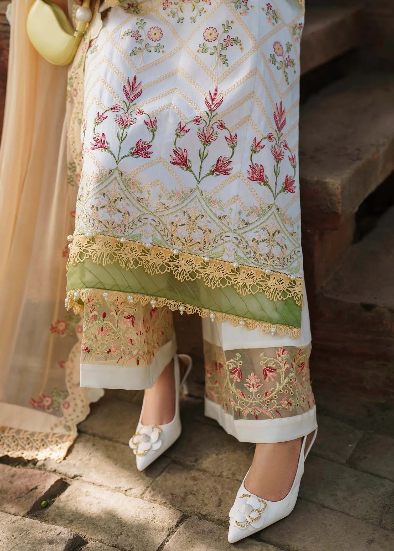 Shurooq Luxury Lawn '24 – ELLA